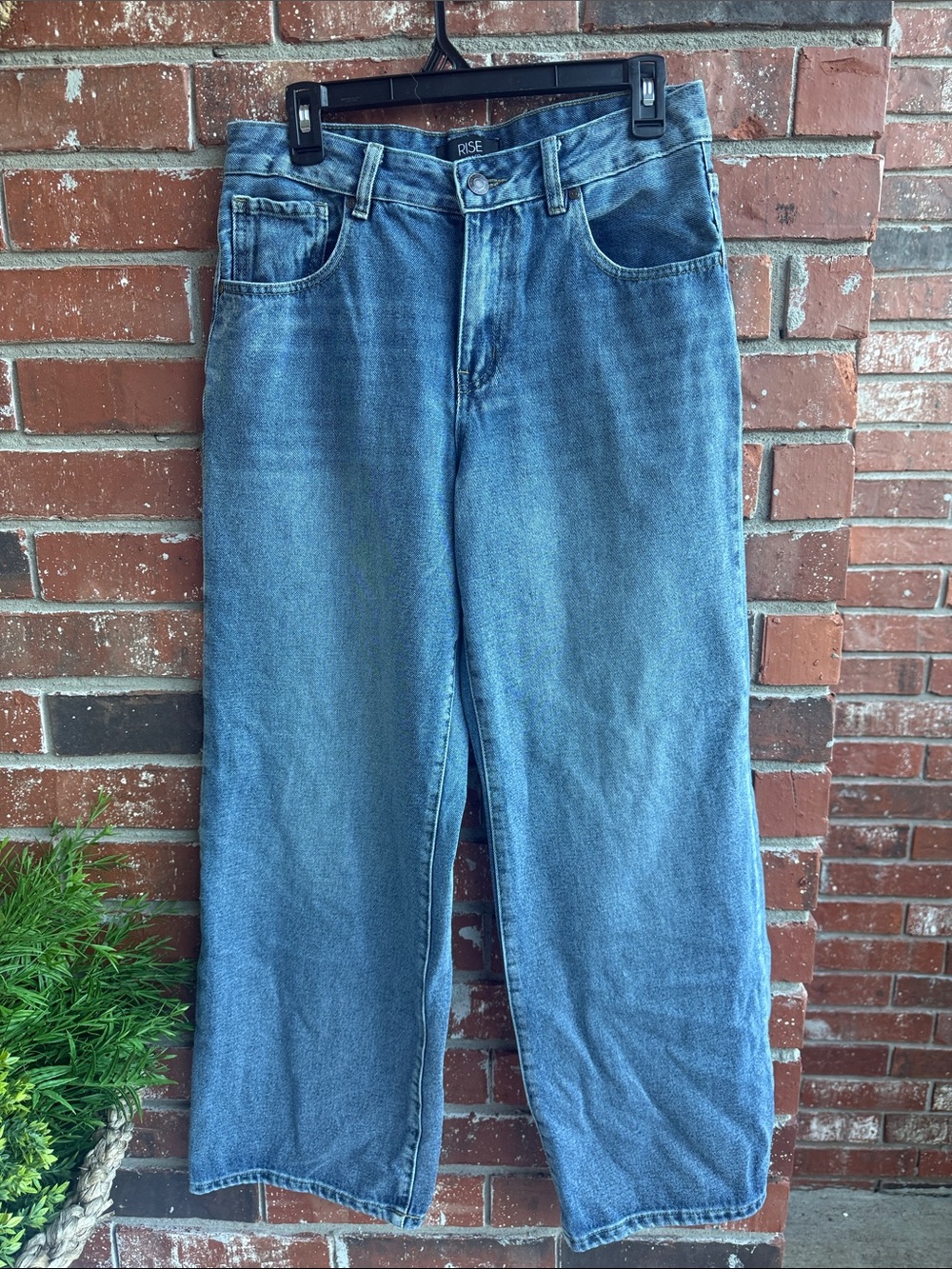 Rise Wide-Leg Jeans Size 9